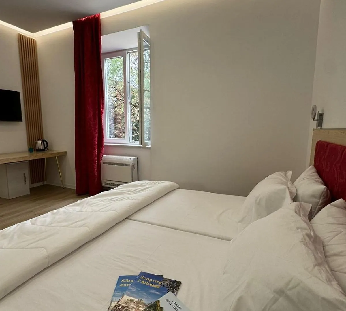 Blloku Room 2