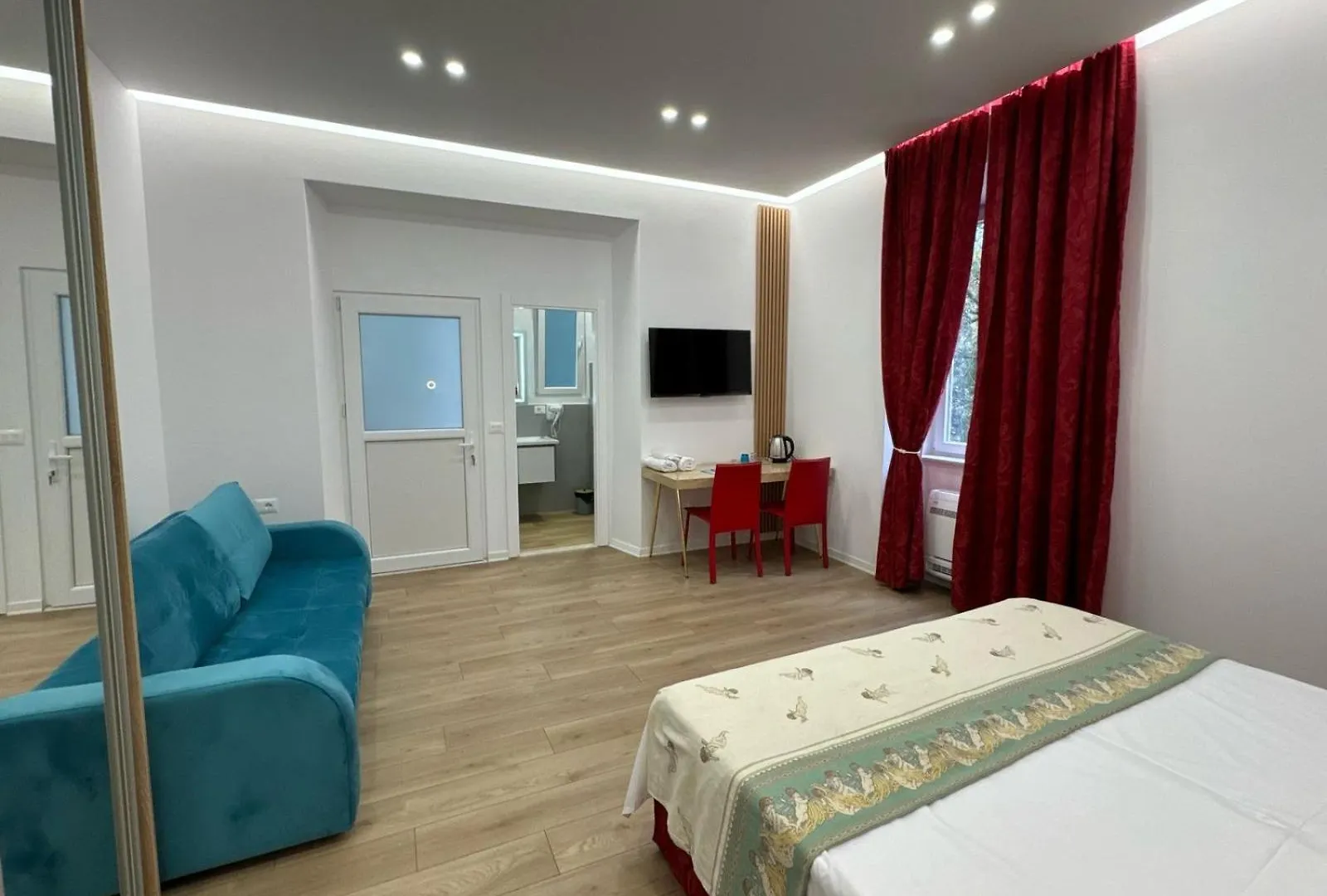 Blloku Room 2 아파트 티라나